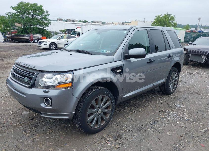 Photo 2 of 2013 Land Rover LR2 (VIN SALFR2BG0DH364957)