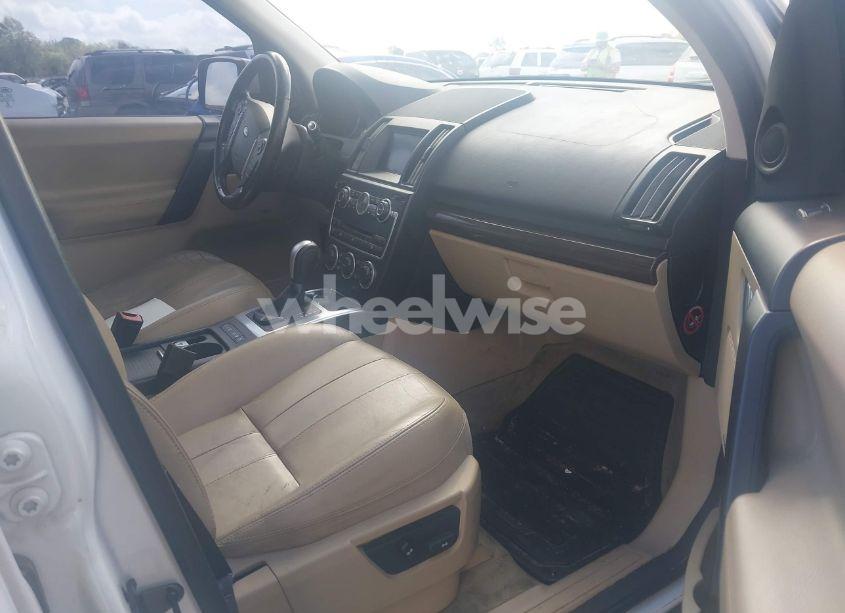 Photo 5 of 2013 Land Rover LR2 (VIN SALFR2BG3DH359509)