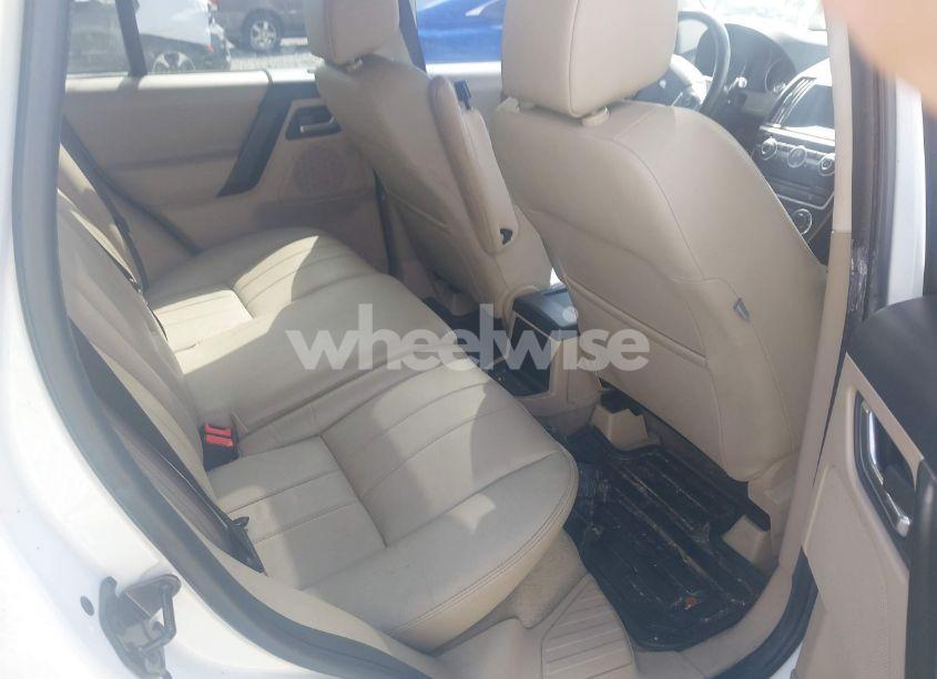 Photo 8 of 2013 Land Rover LR2 (VIN SALFR2BG3DH359509)