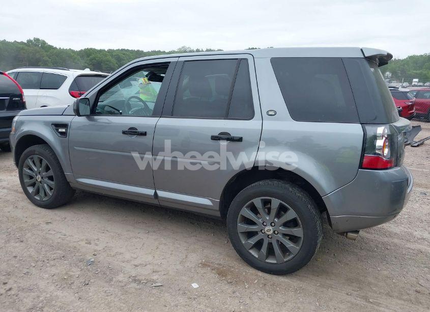 Photo 3 of 2013 Land Rover LR2 (VIN SALFR2BG4DH365156)