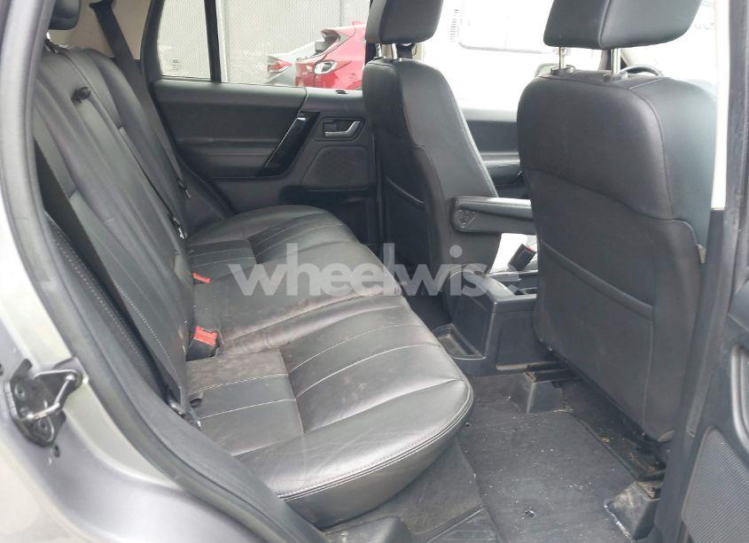 Photo 8 of 2013 Land Rover LR2 (VIN SALFR2BG4DH365156)