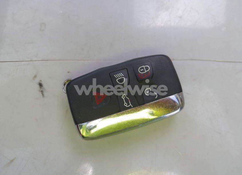 Photo 11 of 2014 Land Rover LR2 (VIN SALFR2BG4EH403437)