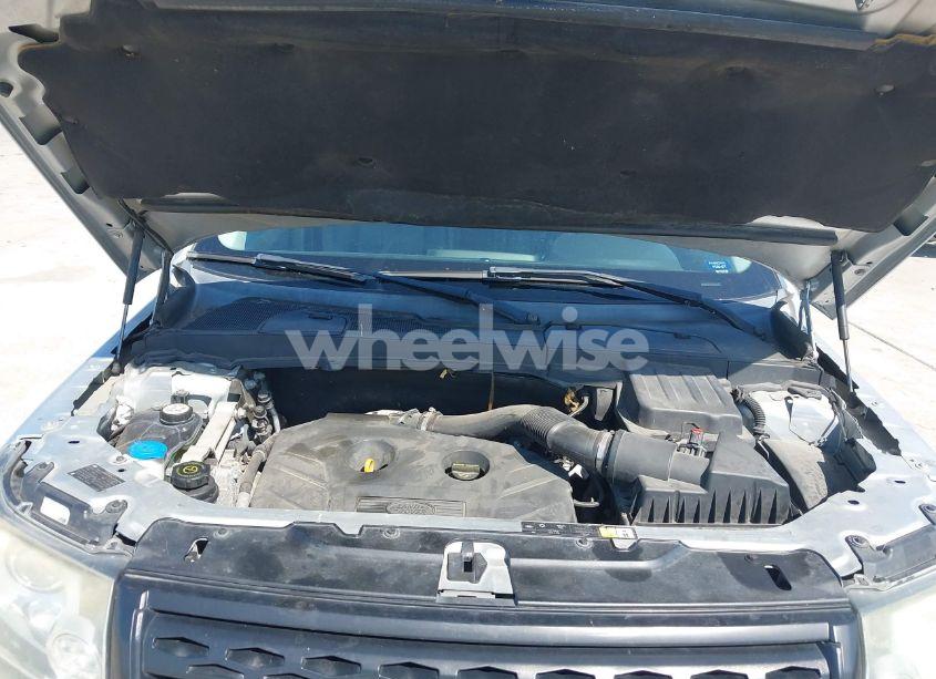 Photo 10 of 2013 Land Rover LR2 (VIN SALFR2BG7DH328733)