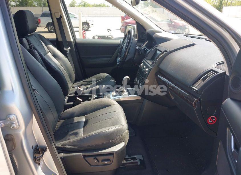 Photo 5 of 2013 Land Rover LR2 (VIN SALFR2BG7DH328733)