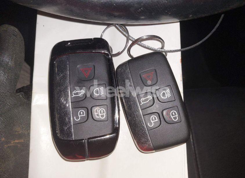 Photo 11 of 2013 Land Rover LR2 (VIN SALFR2BG9DH378436)