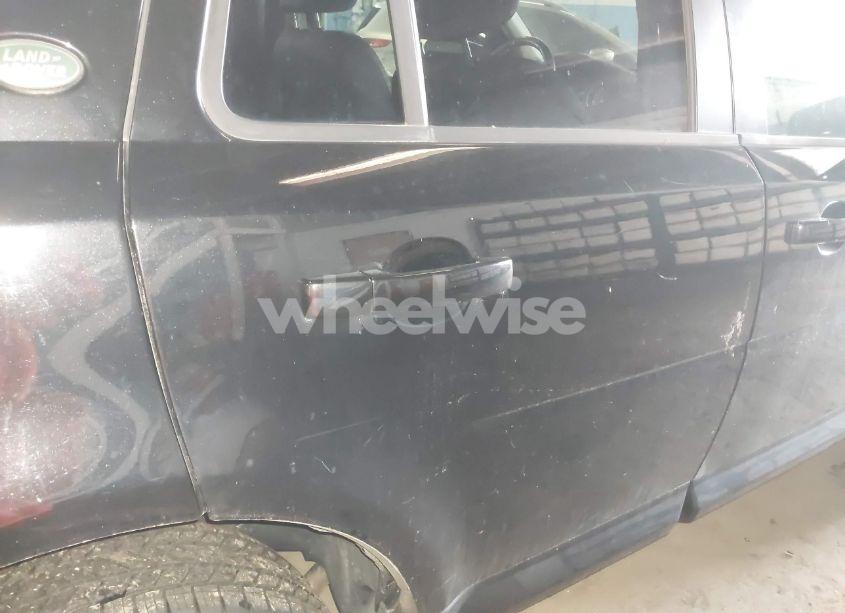 Photo 6 of 2013 Land Rover LR2 (VIN SALFR2BG9DH378436)