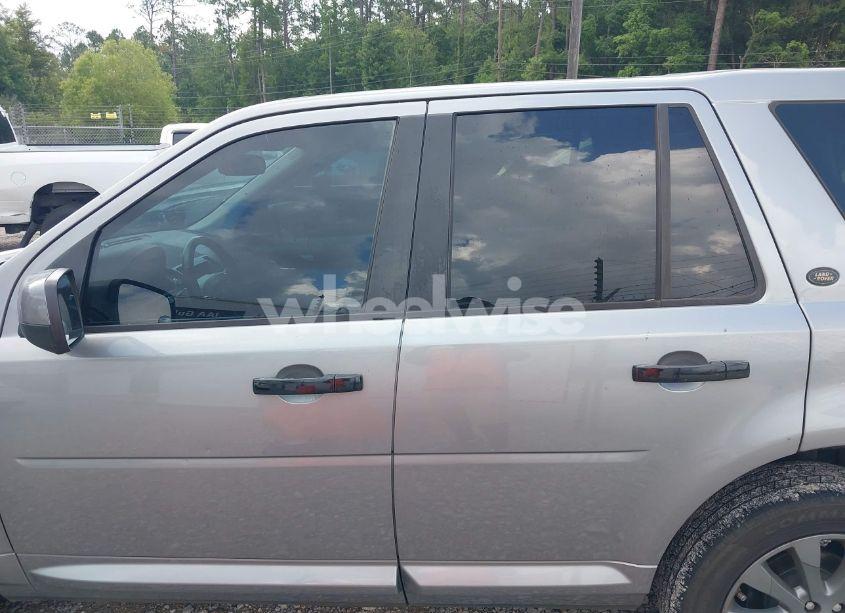 Photo 14 of 2013 Land Rover LR2 (VIN SALFR2BGXDH364562)