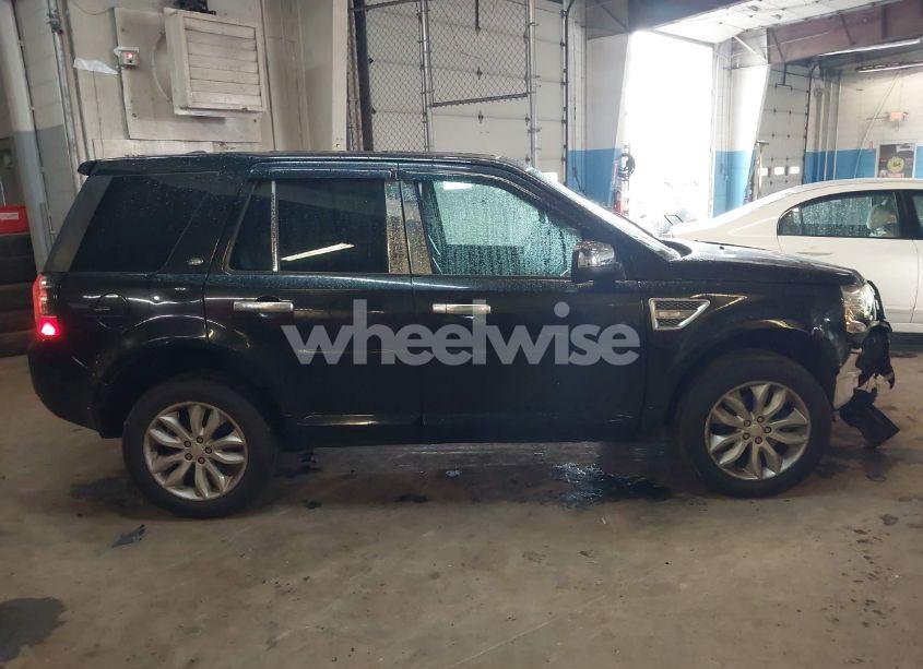 Photo 13 of 2014 Land Rover LR2 (VIN SALFR2BGXEH408514)