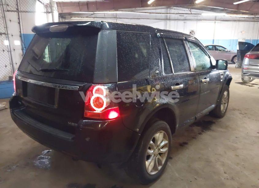 Photo 4 of 2014 Land Rover LR2 (VIN SALFR2BGXEH408514)