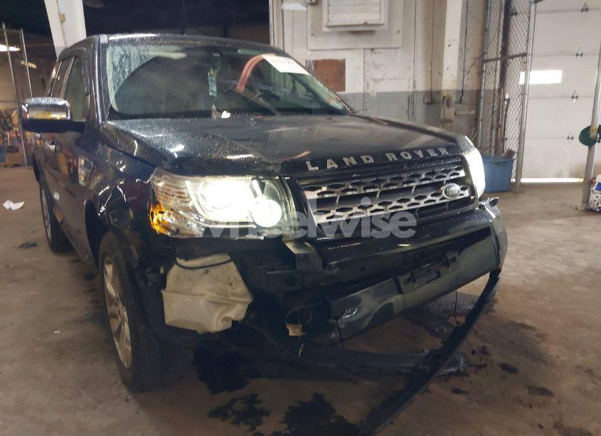 Photo 6 of 2014 Land Rover LR2 (VIN SALFR2BGXEH408514)