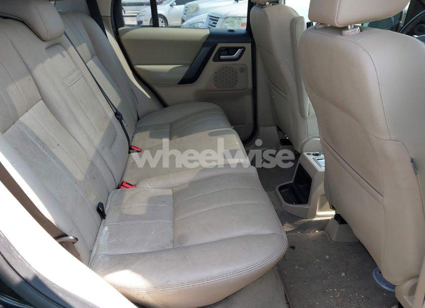 Photo 8 of 2011 Land Rover LR2 (VIN SALFR2BN2BH272907)