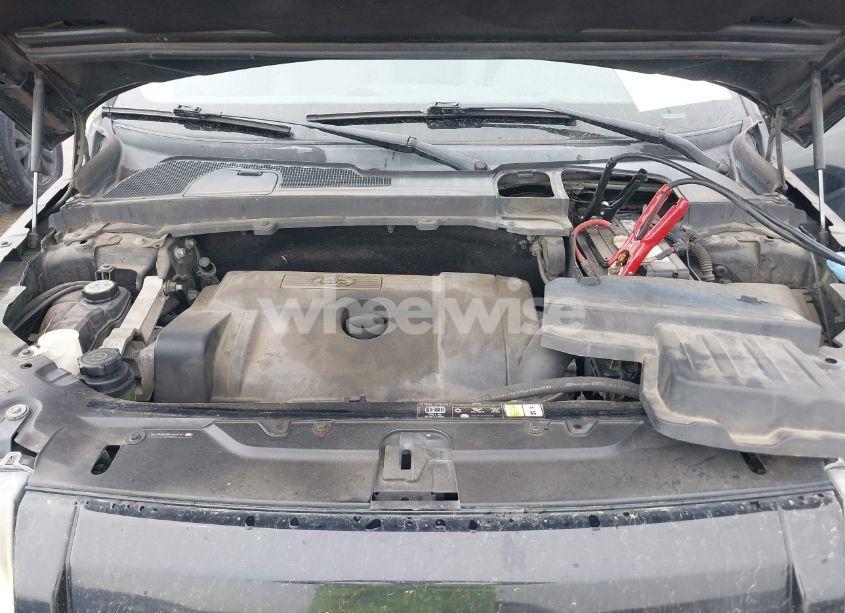 Photo 10 of 2010 Land Rover LR2 HSE (VIN SALFR2BN3AH215727)