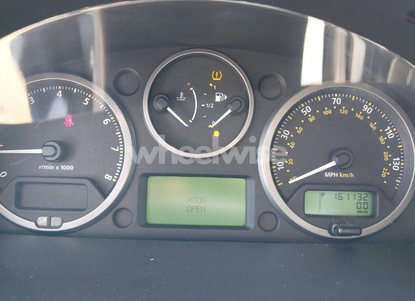 Photo 7 of 2010 Land Rover LR2 HSE (VIN SALFR2BN3AH215727)