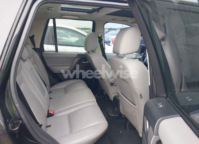 Photo 8 of 2010 Land Rover LR2 HSE (VIN SALFR2BN3AH215727)