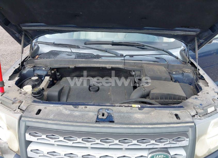 Photo 10 of 2011 Land Rover LR2 (VIN SALFR2BN3BH244436)