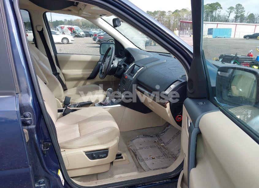 Photo 5 of 2011 Land Rover LR2 (VIN SALFR2BN3BH244436)