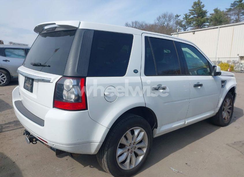 Photo 4 of 2012 Land Rover LR2 (VIN SALFR2BN4CH314222)