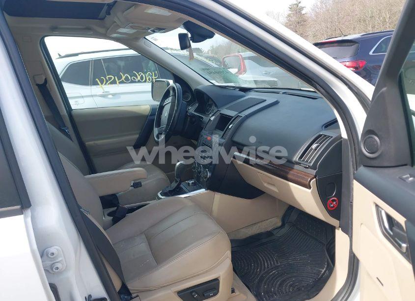 Photo 5 of 2012 Land Rover LR2 (VIN SALFR2BN4CH314222)