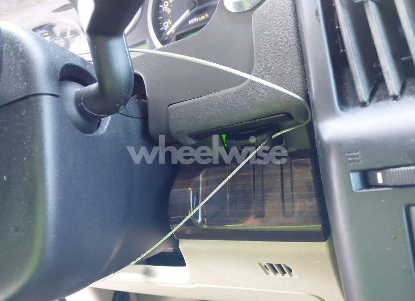 Photo 11 of 2011 Land Rover LR2 (VIN SALFR2BN5BH268155)