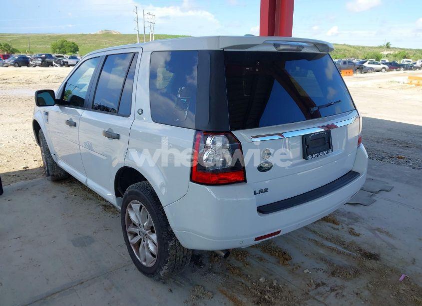 Photo 3 of 2011 Land Rover LR2 (VIN SALFR2BN5BH268155)