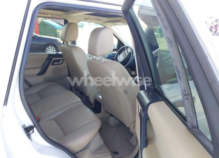 Photo 8 of 2011 Land Rover LR2 (VIN SALFR2BN5BH268155)