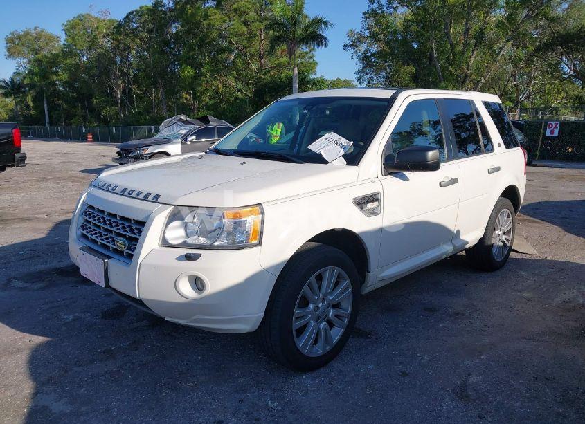 Photo 2 of 2010 Land Rover LR2 HSE (VIN SALFR2BN8AH208966)