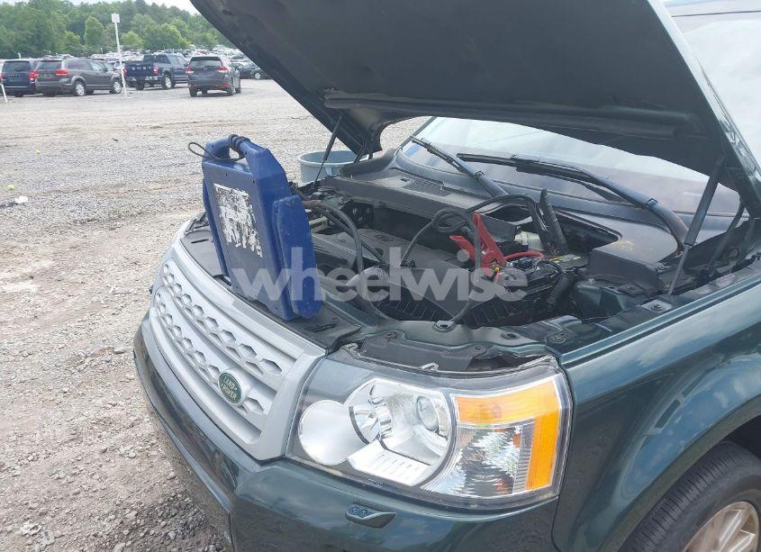 Photo 6 of 2011 Land Rover LR2 (VIN SALFR2BN9BH258938)