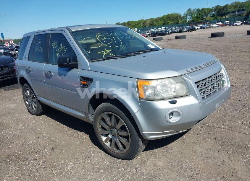 2008 Land Rover LR2 HSE (VIN SALFT24N88H097408) main photo