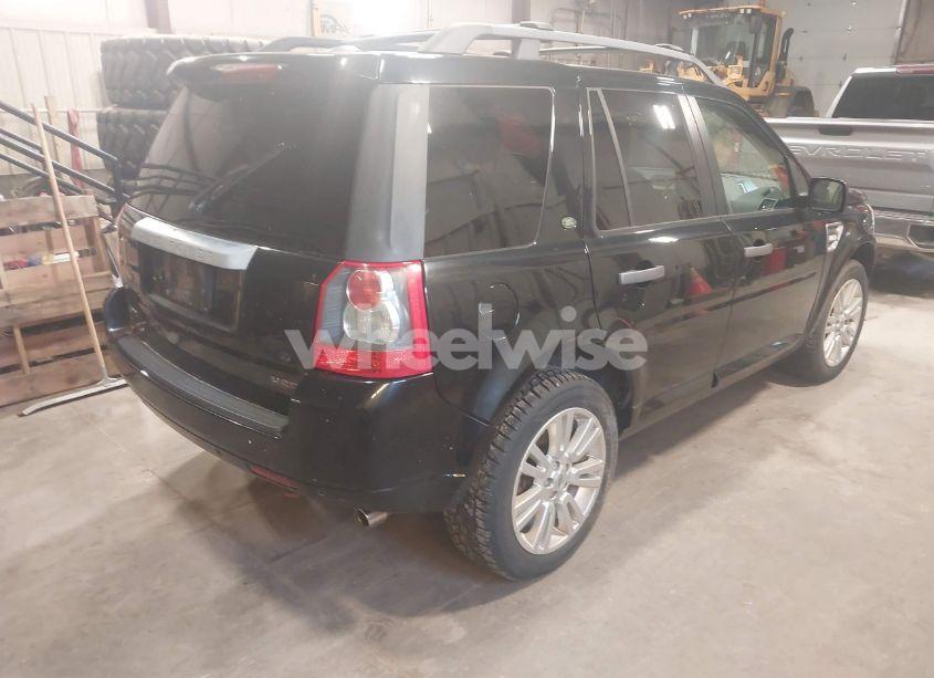 Photo 4 of 2010 Land Rover LR2 HSE (VIN SALFT2BN8AH185156)