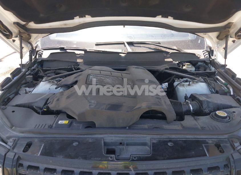 Photo 10 of 2017 Land Rover RANGE ROVER 3.0L V6 SUPERCHARGED (VIN SALGR2FVXHA377114)