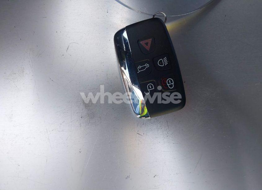 Photo 11 of 2017 Land Rover RANGE ROVER 3.0L V6 SUPERCHARGED (VIN SALGR2FVXHA377114)