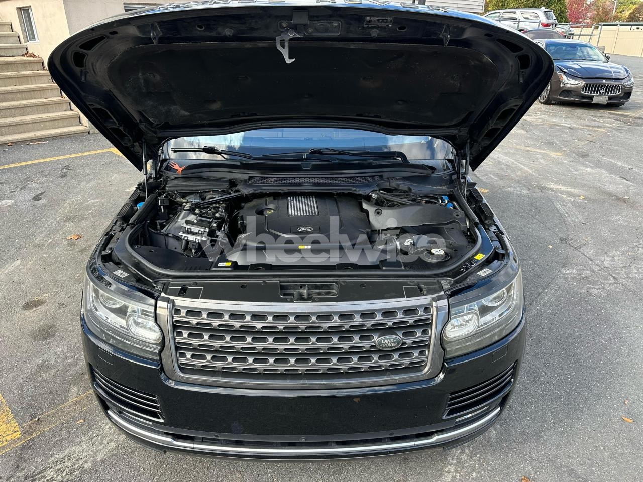 Photo 5 of 2016 LAND ROVER RANGE ROVER (VIN SALGR2KF5GA315889)