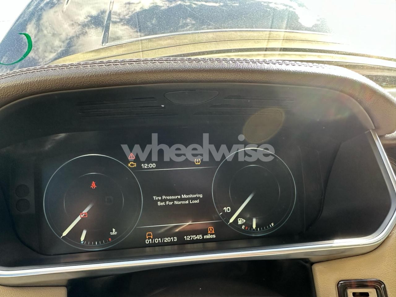 Photo 8 of 2016 LAND ROVER RANGE ROVER (VIN SALGR2KF5GA315889)