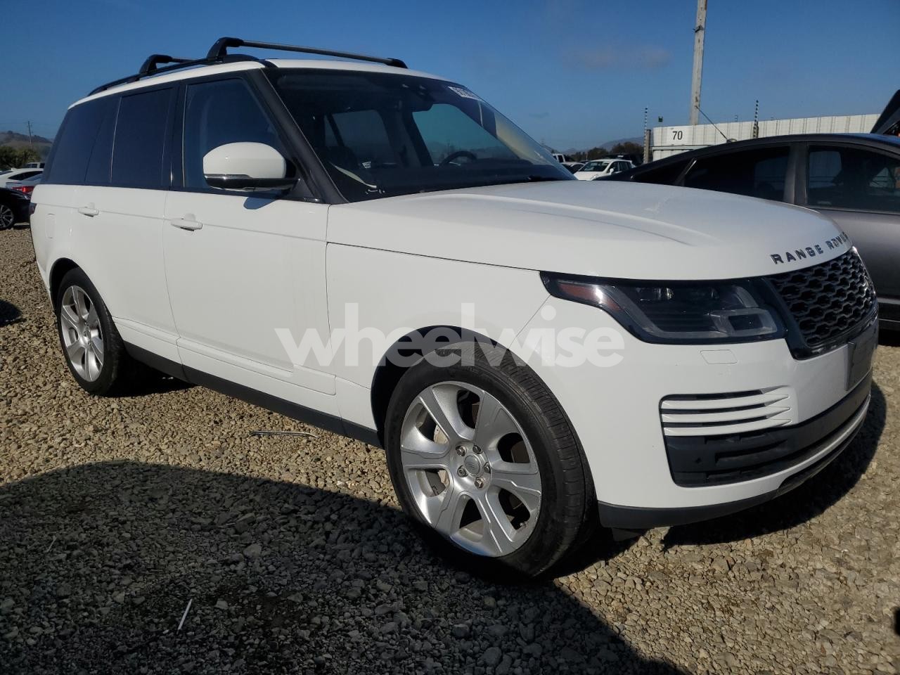 Photo 4 of 2019 LAND ROVER RANGE ROVER (VIN SALGR2RV7KA517915)