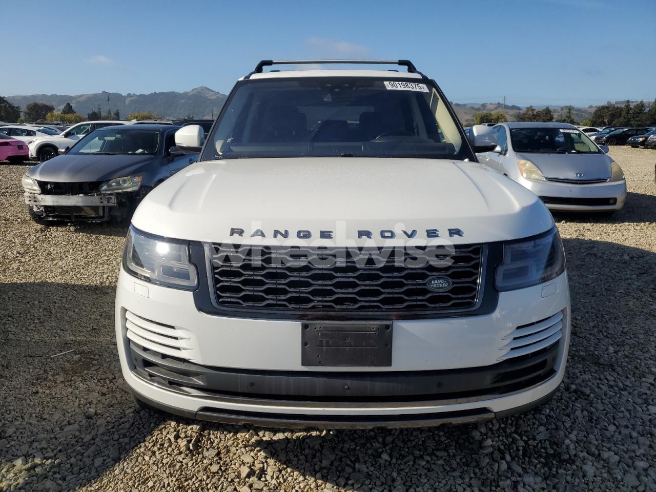 Photo 5 of 2019 LAND ROVER RANGE ROVER (VIN SALGR2RV7KA517915)