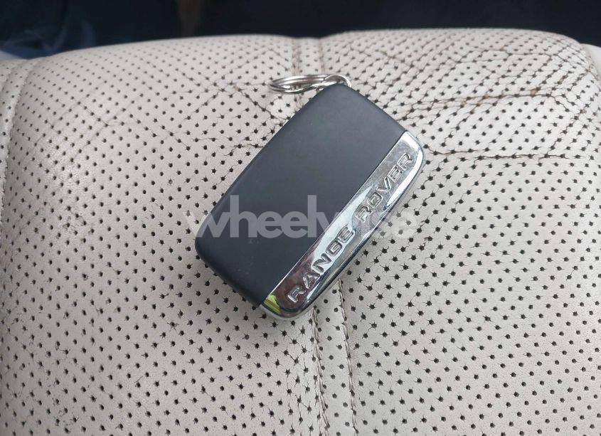 Photo 11 of 2017 Land Rover RANGE ROVER 5.0L V8 SUPERCHARGED (VIN SALGS2FE7HA353681)