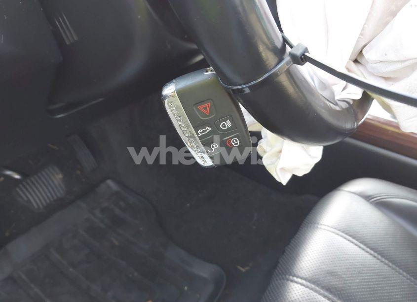 Photo 11 of 2017 Land Rover RANGE ROVER 3.0L V6 SUPERCHARGED HSE (VIN SALGS2FV0HA375358)