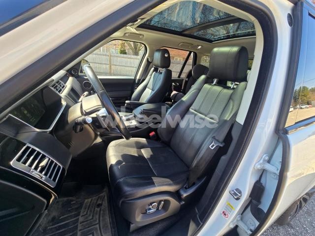 Photo 9 of 2017 LAND ROVER RANGE ROVER HSE (VIN SALGS2FV3HA372924)
