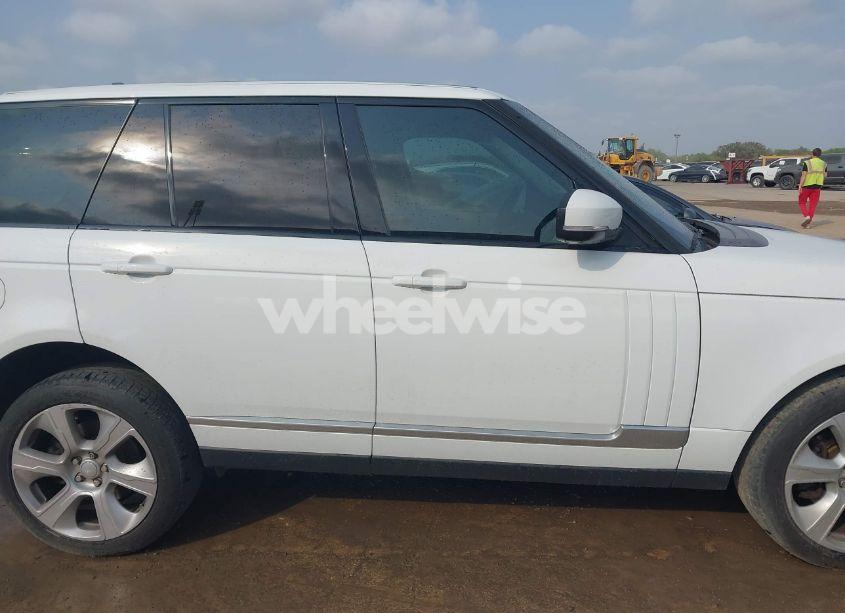 Photo 13 of 2016 Land Rover RANGE ROVER 3.0L V6 TURBOCHARGED DIESEL HSE TD6 (VIN SALGS2KF7GA267218)