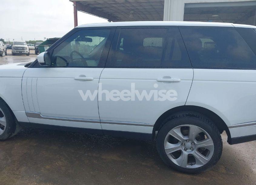 Photo 14 of 2016 Land Rover RANGE ROVER 3.0L V6 TURBOCHARGED DIESEL HSE TD6 (VIN SALGS2KF7GA267218)