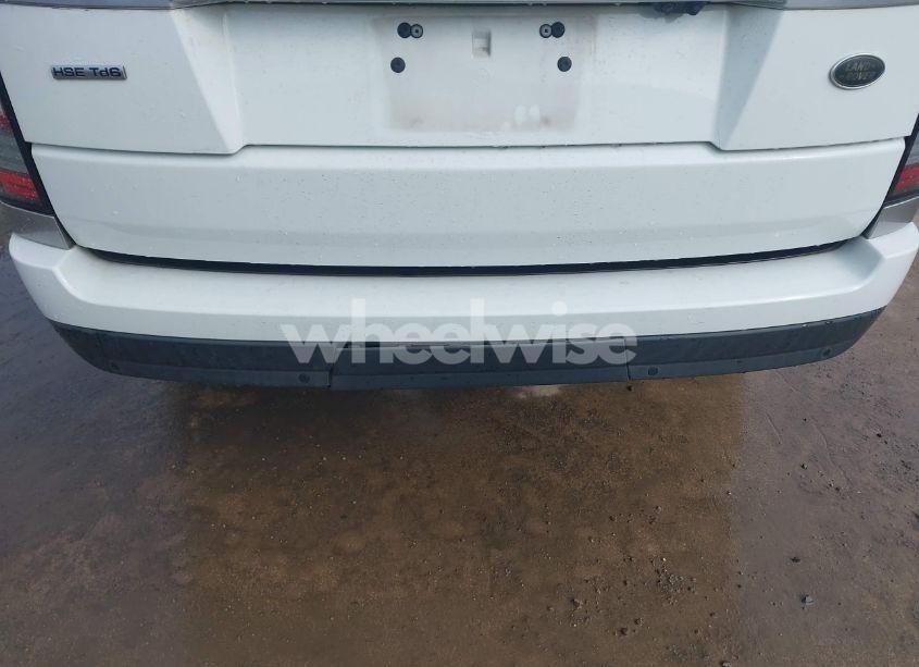 Photo 6 of 2016 Land Rover RANGE ROVER 3.0L V6 TURBOCHARGED DIESEL HSE TD6 (VIN SALGS2KF7GA267218)