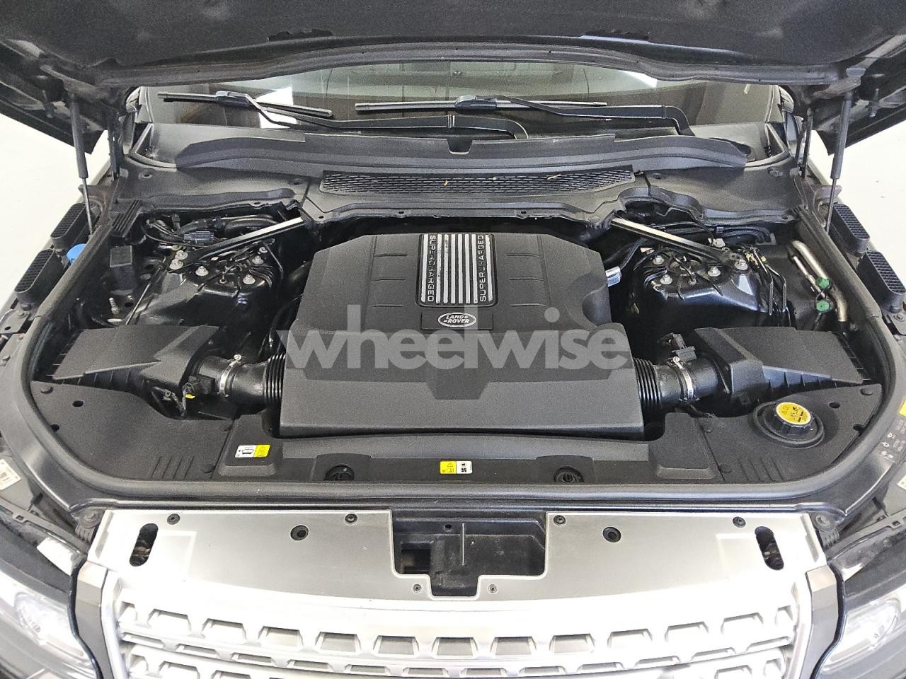 Photo 11 of 2016 LAND ROVER RANGE ROVER HSE (VIN SALGS2PF8GA312952)