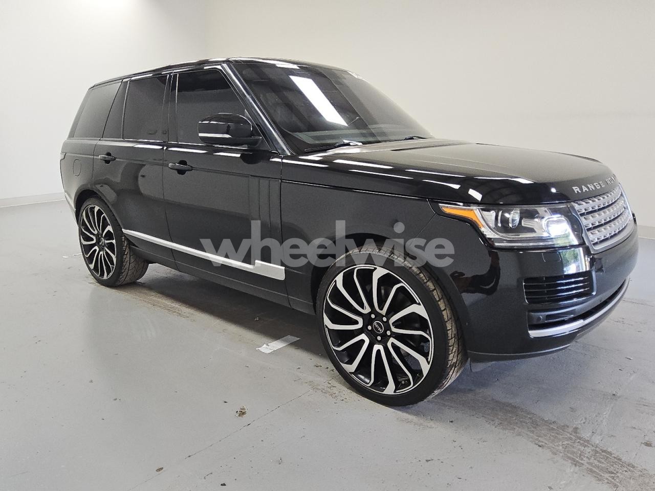 Photo 4 of 2016 LAND ROVER RANGE ROVER HSE (VIN SALGS2PF8GA312952)