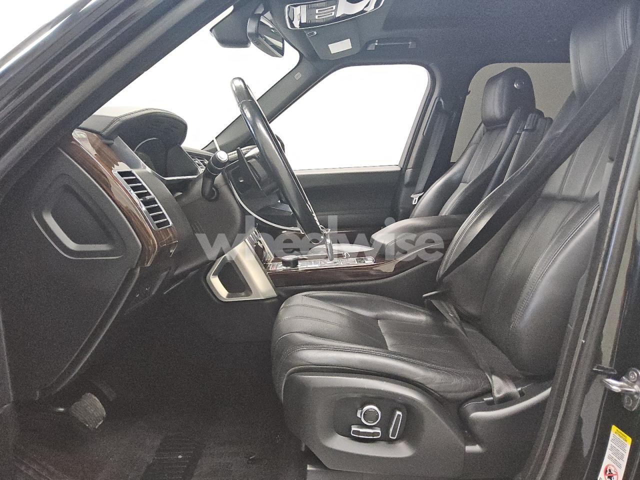 Photo 7 of 2016 LAND ROVER RANGE ROVER HSE (VIN SALGS2PF8GA312952)