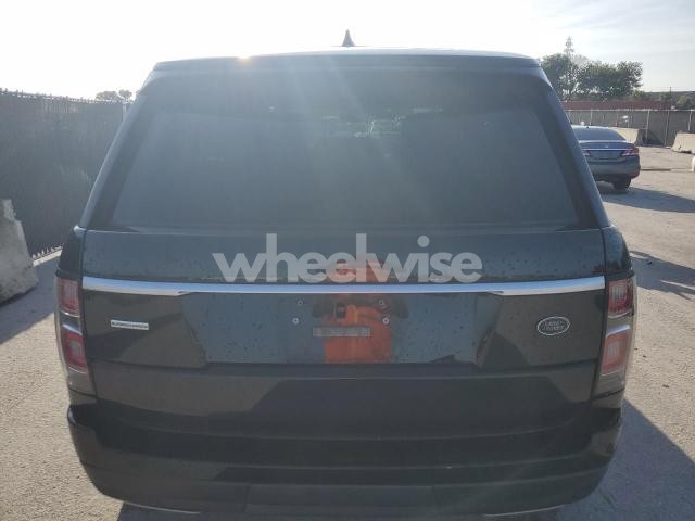 Photo 3 of 2018 LAND ROVER RANGE ROVER SUPERCHARGED N/A (VIN SALGS2RE1JA393708)