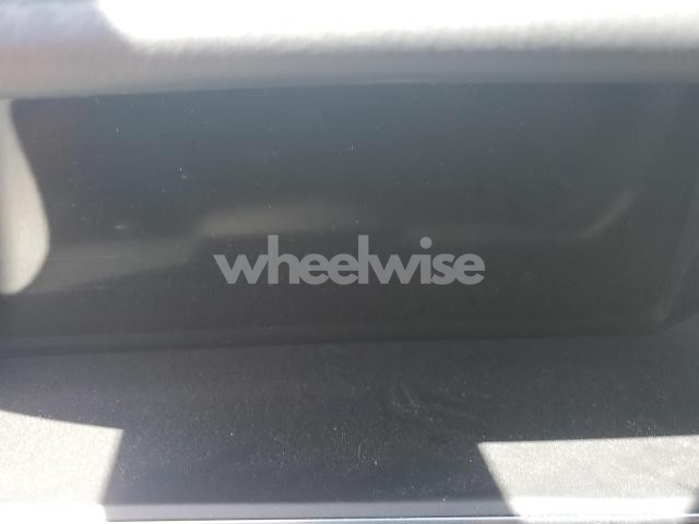 Photo 4 of 2018 LAND ROVER RANGE ROVER SUPERCHARGED N/A (VIN SALGS2RE5JA393890)