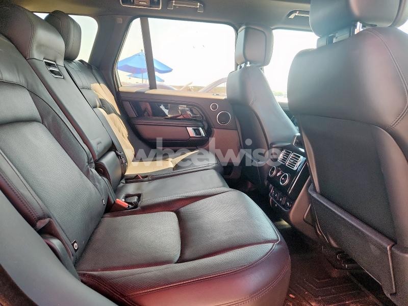 Photo 2 of 2018 LAND ROVER RANGE ROVER SUPERCHARGED N/A (VIN SALGS2RE5JA397602)