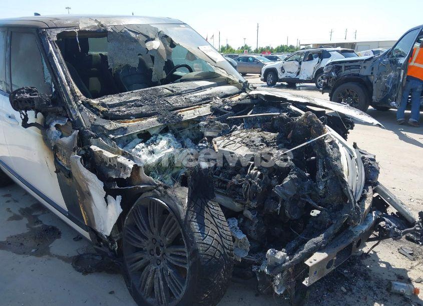 Photo 6 of 2018 Land Rover RANGE ROVER 5.0L V8 SUPERCHARGED (VIN SALGS2RE7JA392241)