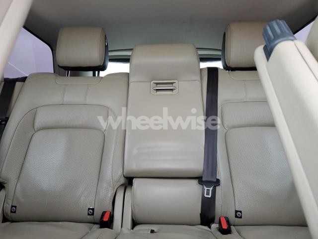 Photo 3 of 2020 LAND ROVER RANGE ROVER HSE (VIN SALGS2RU1LA402742)