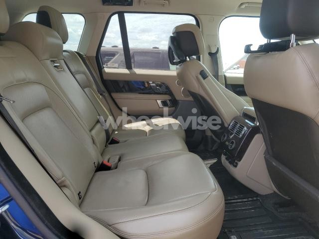Photo 9 of 2020 LAND ROVER RANGE ROVER HSE (VIN SALGS2RU1LA572633)
